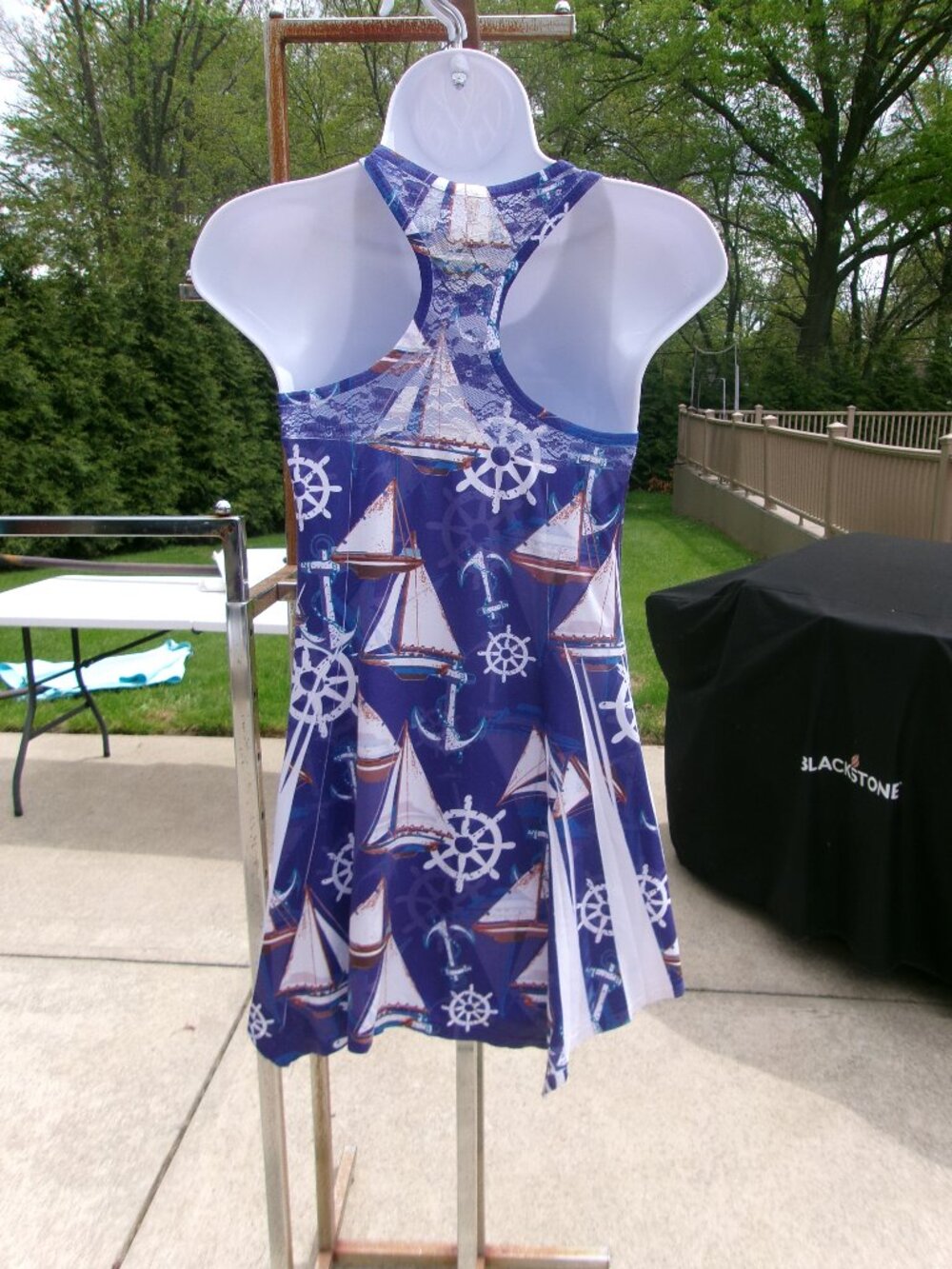 NWOT INDIA CUTE BOAT PRINT TANK TOP L